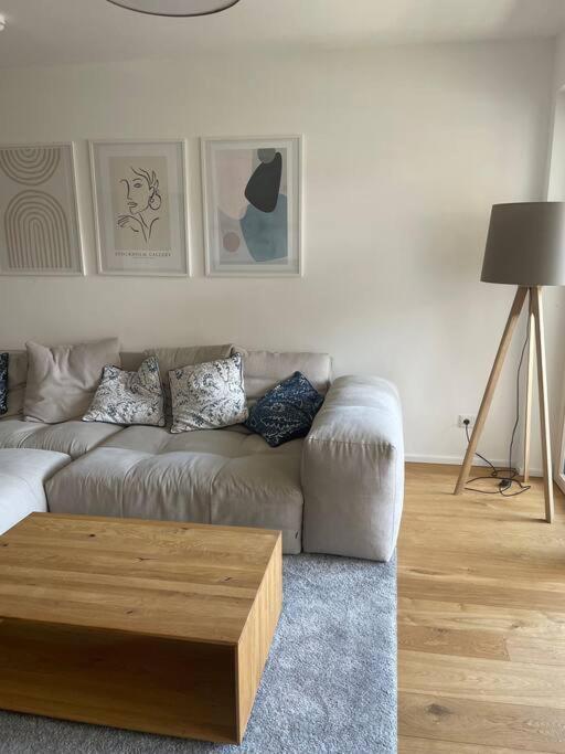 Wunderschoenes 4 Zimmer Apartment Mit Seeblick Bad Wiessee Dış mekan fotoğraf